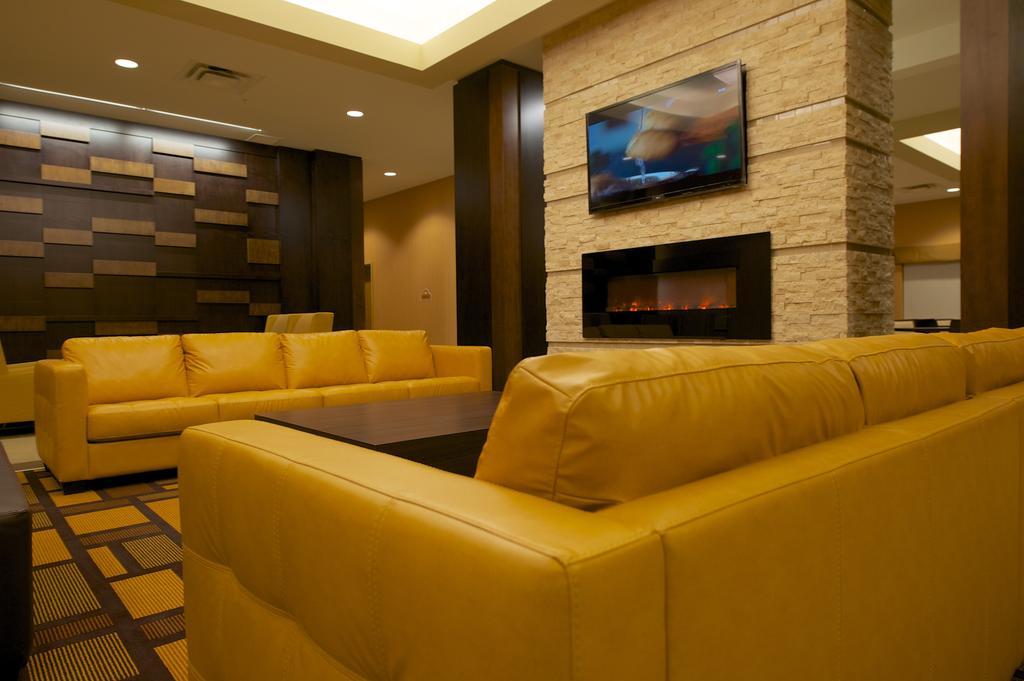 Days Inn & Suites By Wyndham Winnipeg Airport Manitoba Eksteriør bilde