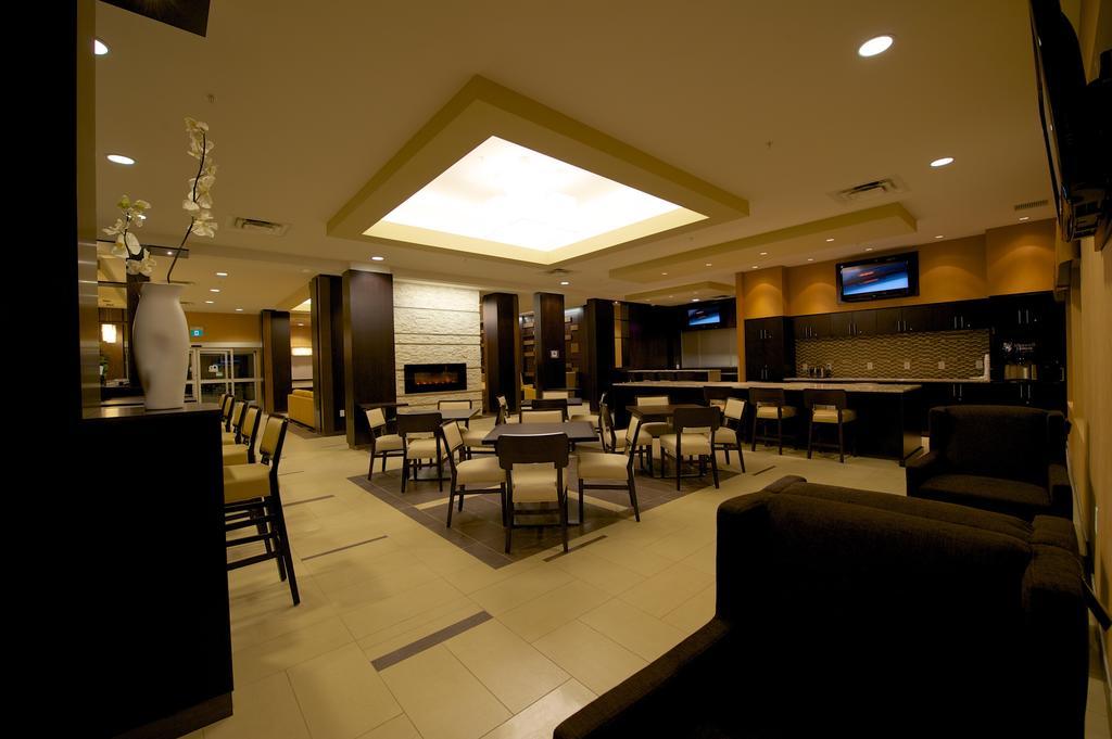 Days Inn & Suites By Wyndham Winnipeg Airport Manitoba Eksteriør bilde