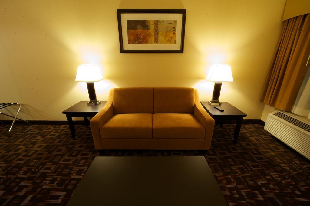 Days Inn & Suites By Wyndham Winnipeg Airport Manitoba Eksteriør bilde